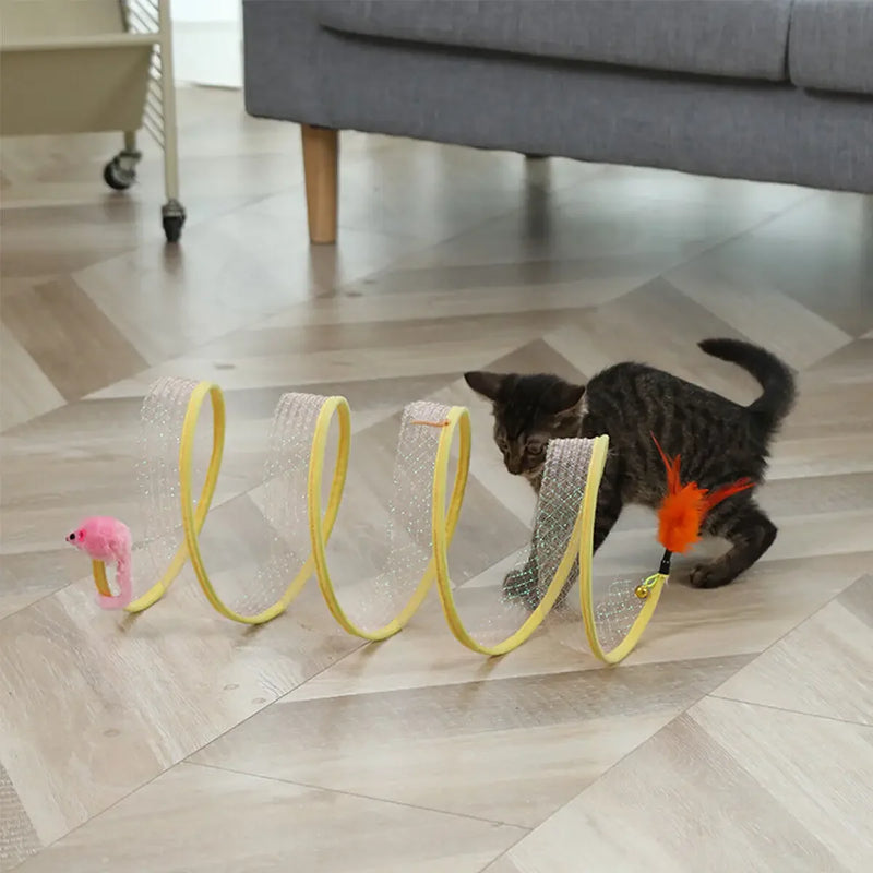 Cat Hunting Spiral Tunnel Toy